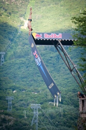 Red Bull Cliff Diving 2011 Lake Garda