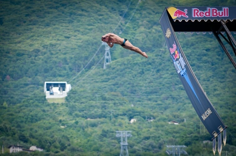 Red Bull Cliff Diving 2011 Lake Garda