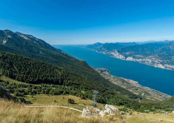 vista panoramica sul garda dal monte baldo