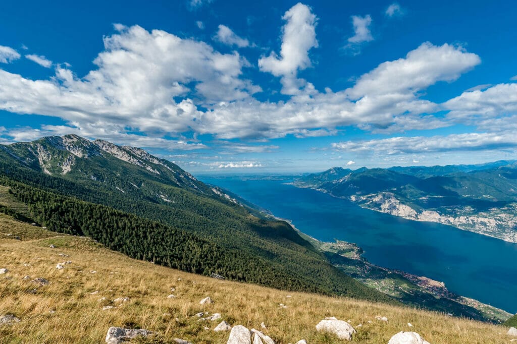 Panorama uber den Gardasee