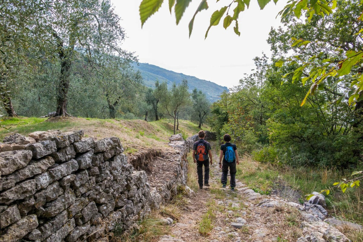 path 37 at lake garda