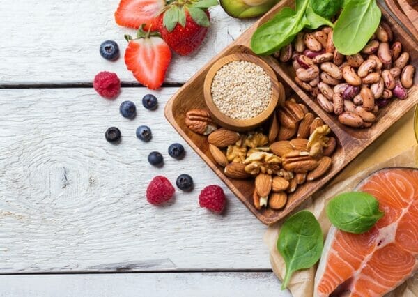 proteine, frutta e grassi buoni