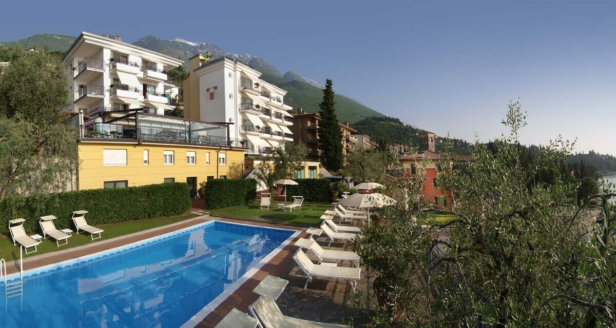 hotel capri with swimming pool and garden