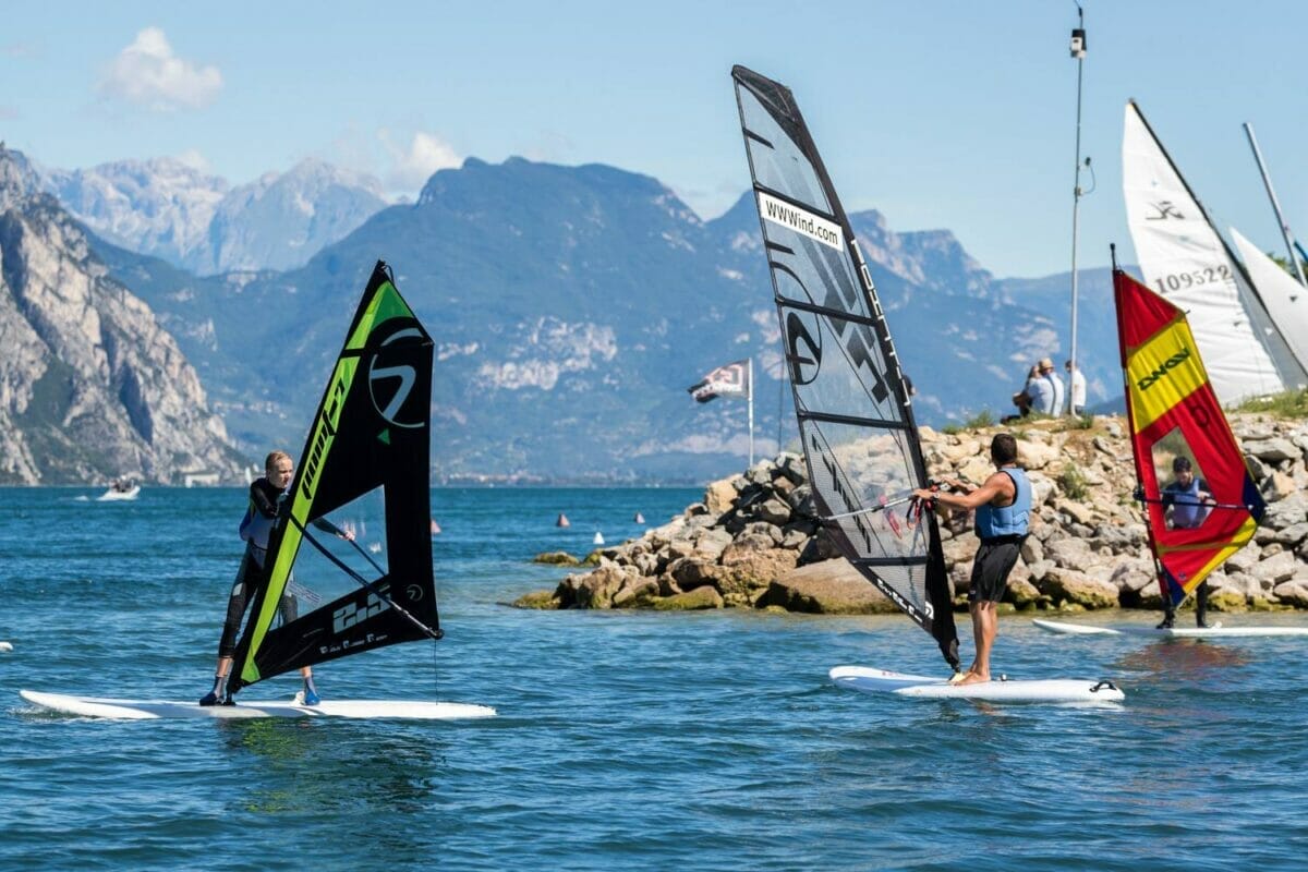 surf course wwwind square lake garda