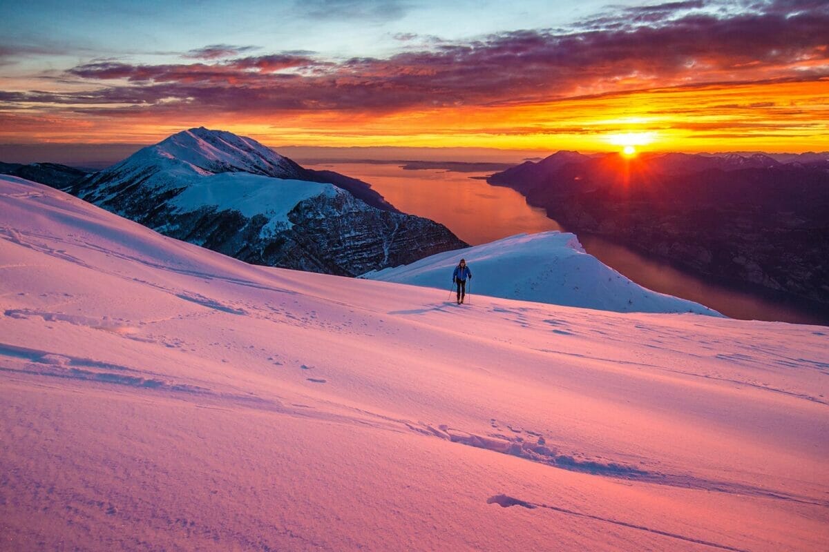 scialpinismo al tramonto