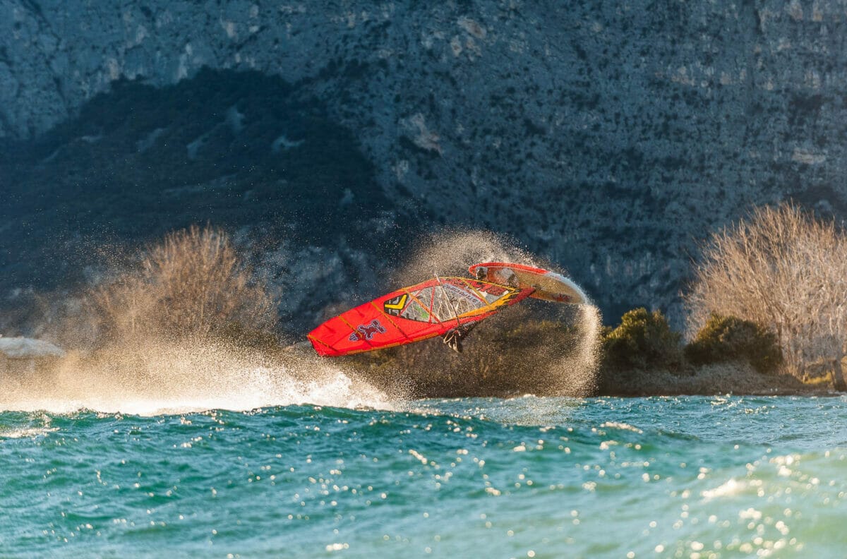 windsurf freestyle on lake garda