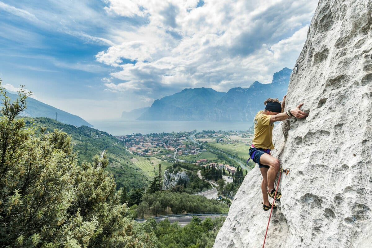 corso base di arrampicata al lago di garda