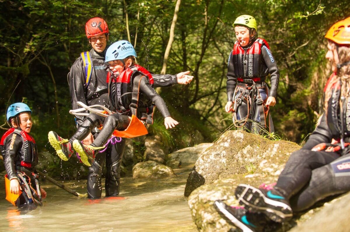 Family Canyoning, children with mountain gu