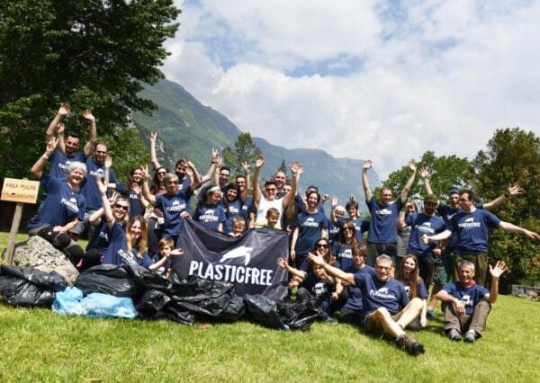 Gruppo di volontari Plastic Free