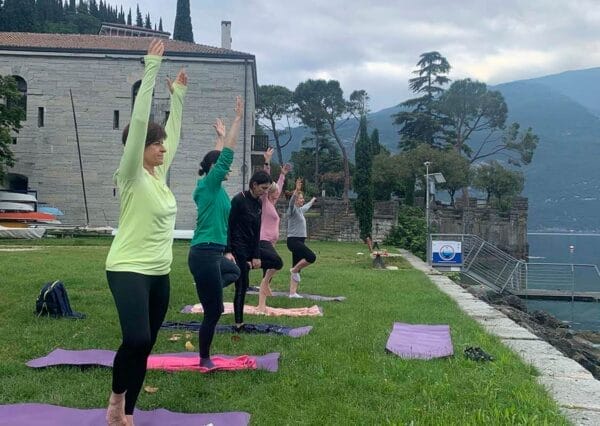 Yoga mit Seeblick